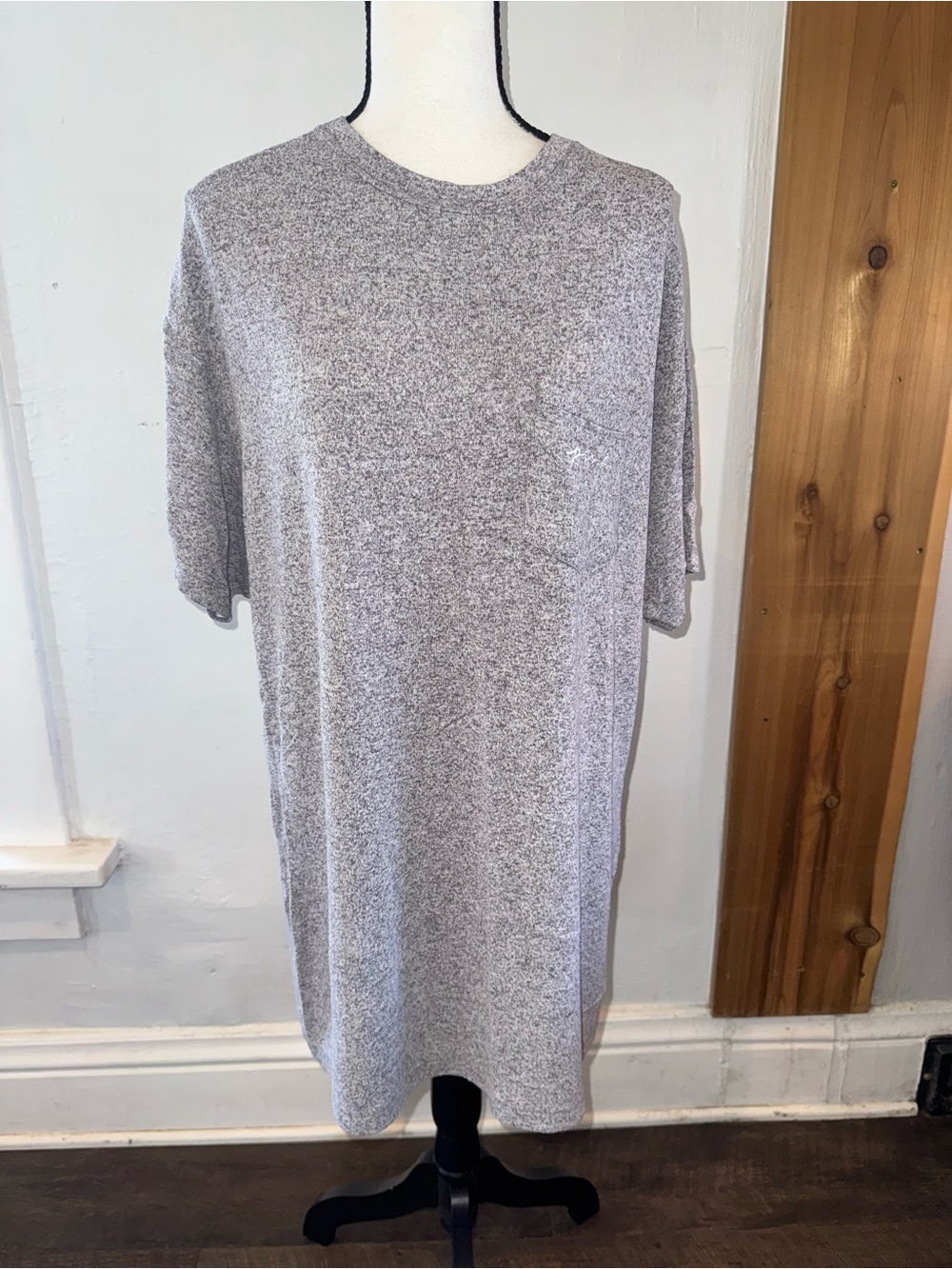 PINK Victoria's Secret Heather Gray Lounge Tee